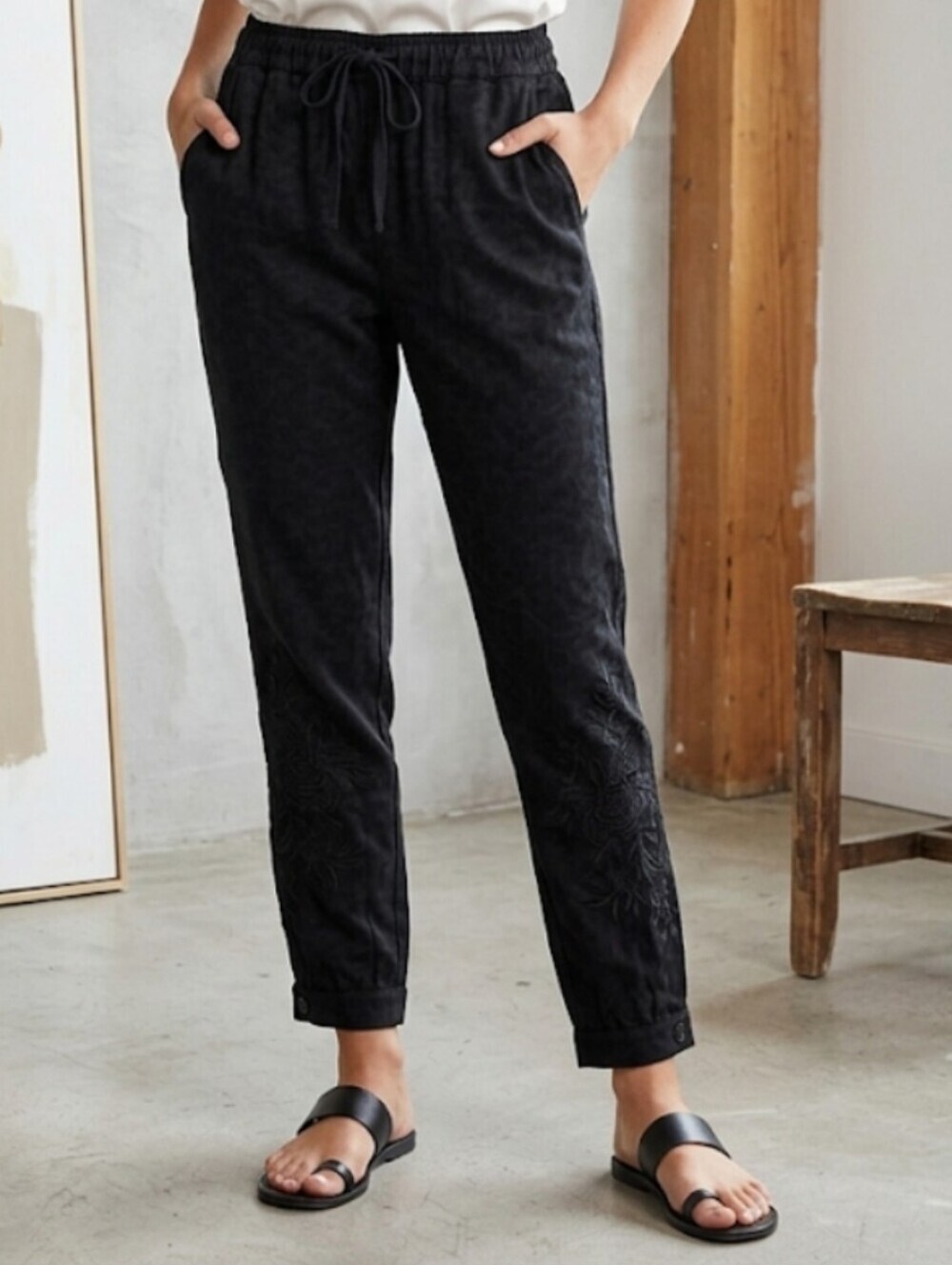 Johnny Was tonal embroidered jacquard joggers Black Size XS